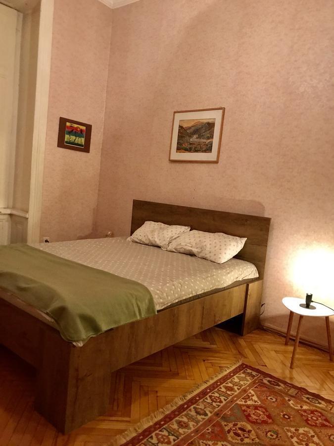 Appartamento Freedom Square Flat Tbilisi Esterno foto